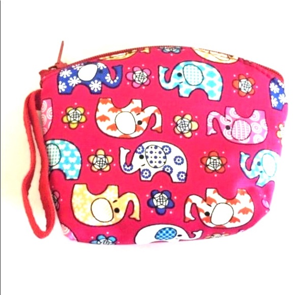 Adorable elephants make up cases - Picture 6 of 6